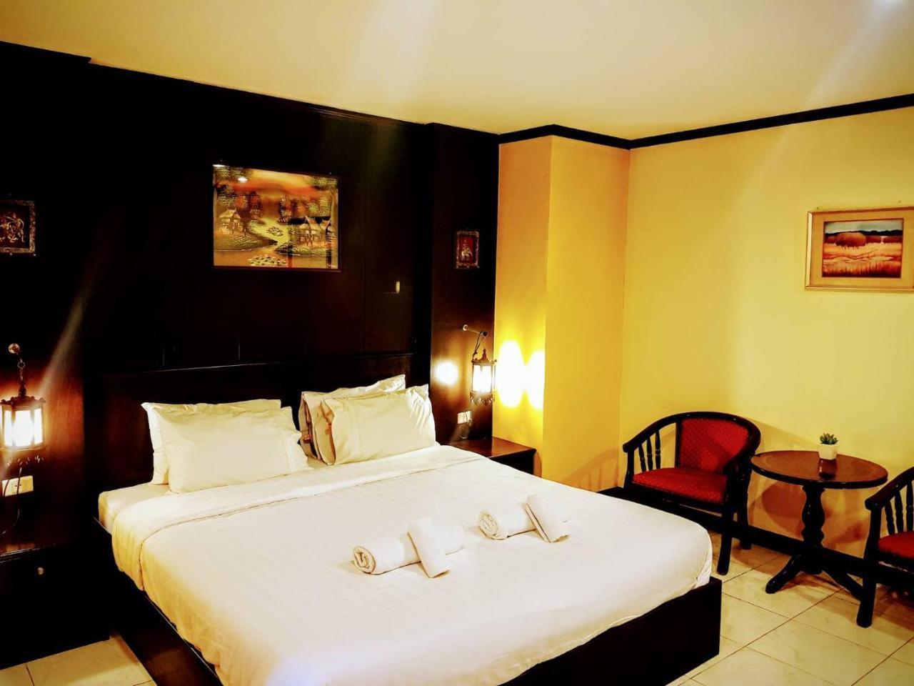 Baantonkhaokata Hotel Zewnętrze zdjęcie